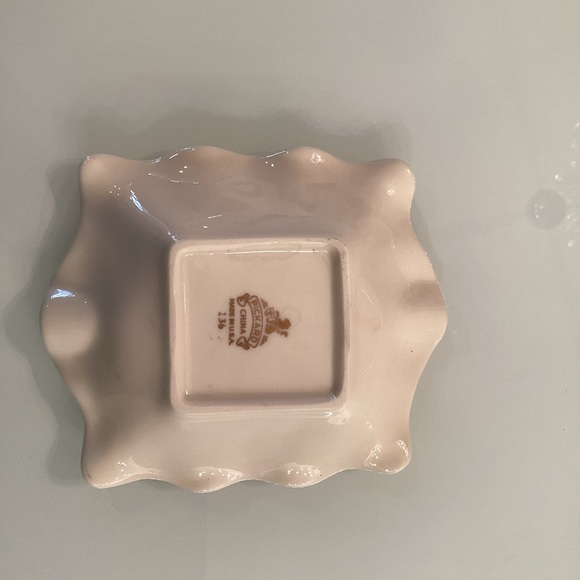 2 Beautiful Vintage Pickard China Made in USA #136 Ash Trays. Pre-Owned. - Picture 4 of 4
